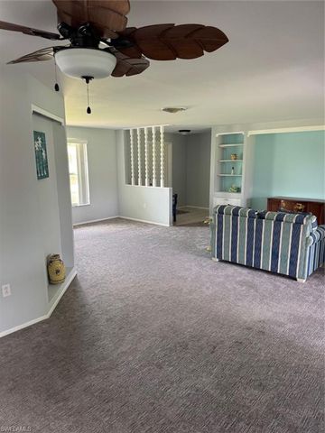 30 Maui CIR 30, Naples, FL 34112