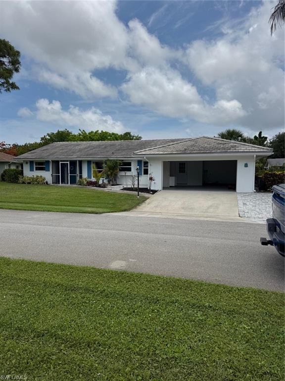 30 Maui CIR 30, Naples, FL 34112