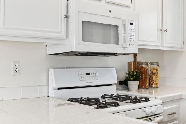 1330 Palomar Place 7, Vista, CA 92084