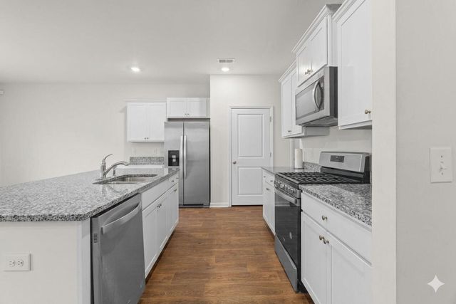 126 Lagoona Drive, Summerville, SC 29483