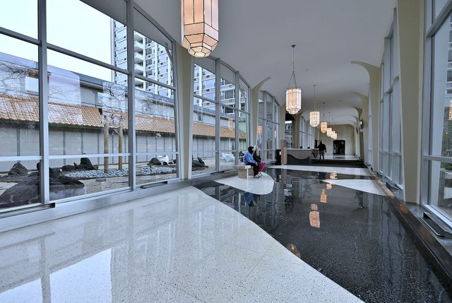 4250 N MARINE Drive 1731, Chicago, IL 60613