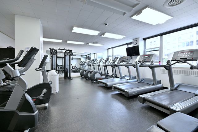 4250 N MARINE Drive 1731, Chicago, IL 60613