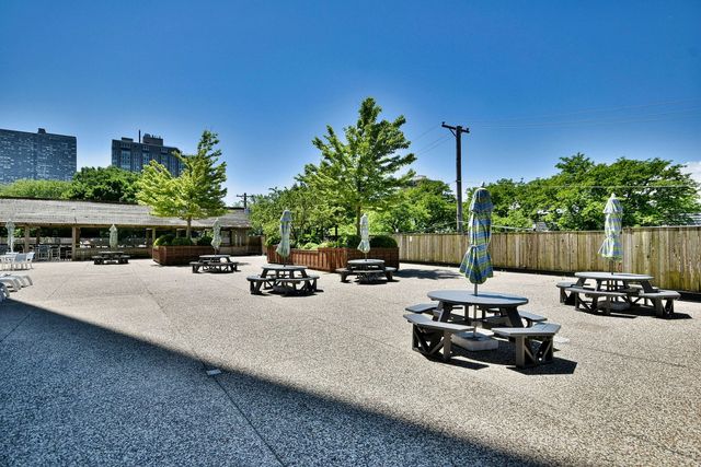 4250 N MARINE Drive 1731, Chicago, IL 60613