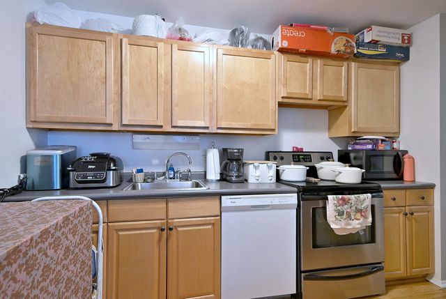 4250 N MARINE Drive 1731, Chicago, IL 60613