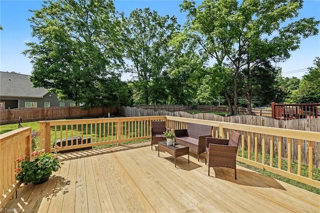 4504 Carriagebrook Court, Clemmons, NC 27012