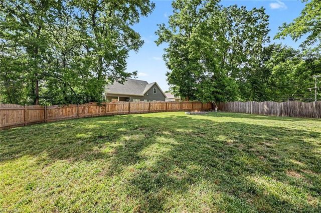 4504 Carriagebrook Court, Clemmons, NC 27012