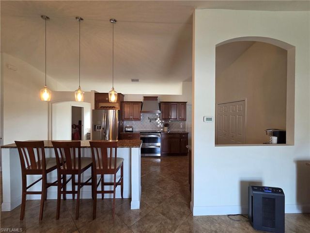 1050 NW 33rd PL, Cape Coral, FL 33993