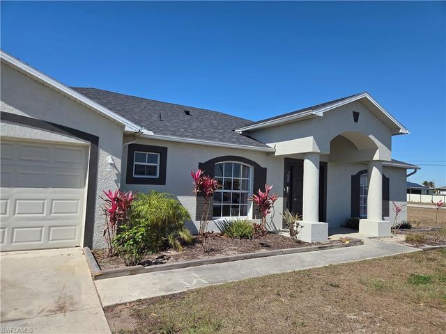 1050 NW 33rd PL, Cape Coral, FL 33993