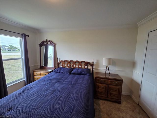 1050 NW 33rd PL, Cape Coral, FL 33993