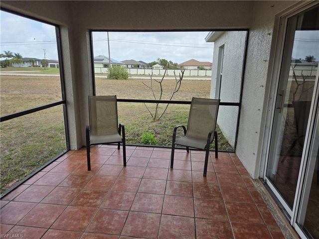 1050 NW 33rd PL, Cape Coral, FL 33993