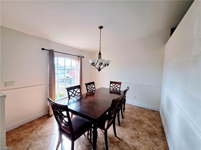 1050 NW 33rd PL, Cape Coral, FL 33993