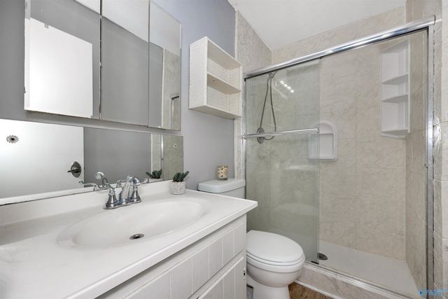 2225 Golf Drive SW 315, Huntsville, AL 35802