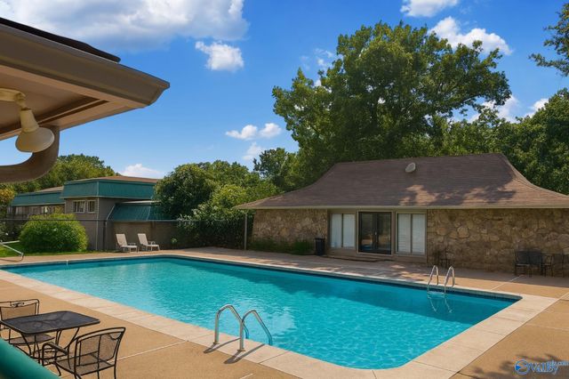 2225 Golf Drive SW 315, Huntsville, AL 35802