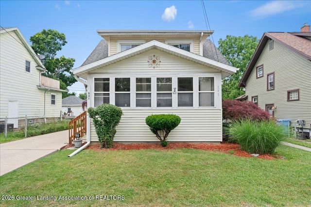 531 Pacific Avenue, Lansing, MI 48910