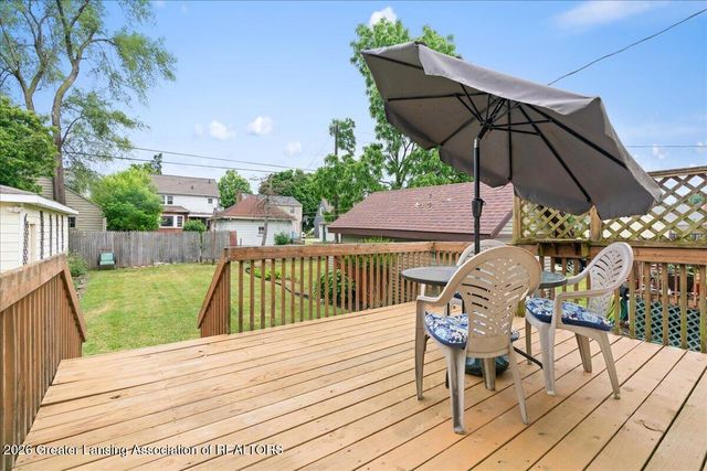 531 Pacific Avenue, Lansing, MI 48910