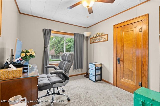 531 Pacific Avenue, Lansing, MI 48910