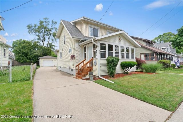 531 Pacific Avenue, Lansing, MI 48910