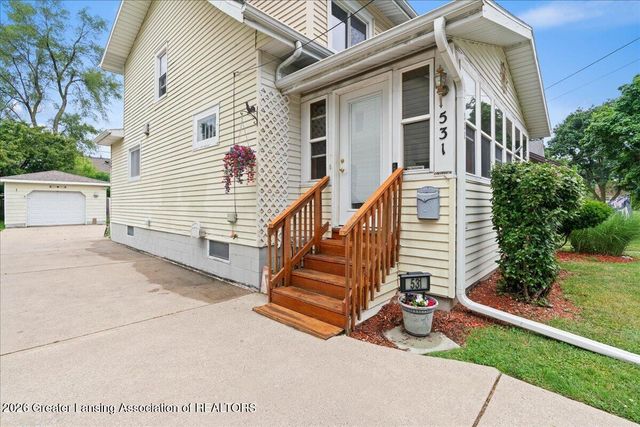 531 Pacific Avenue, Lansing, MI 48910