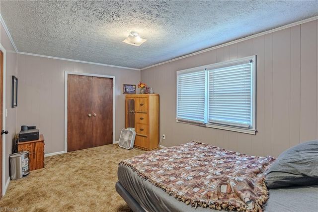 636 Hamburg Street, Mount Airy, NC 27030