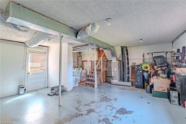 636 Hamburg Street, Mount Airy, NC 27030