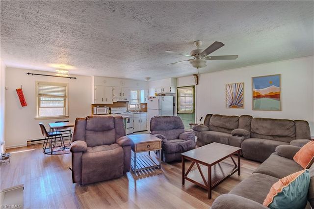 636 Hamburg Street, Mount Airy, NC 27030