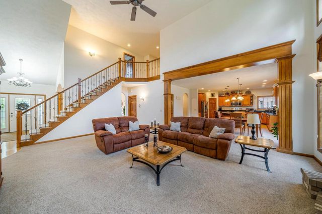309 E STRATFORD LANE, Appleton, WI 54913