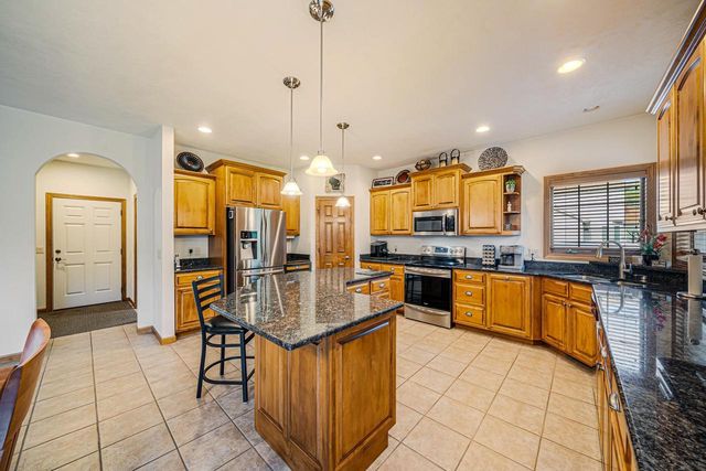 309 E STRATFORD LANE, Appleton, WI 54913