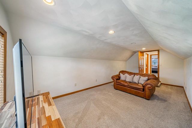 309 E STRATFORD LANE, Appleton, WI 54913