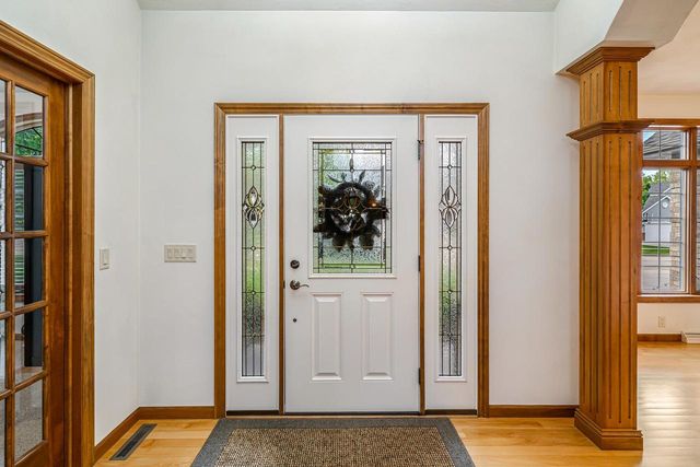 309 E STRATFORD LANE, Appleton, WI 54913