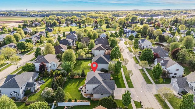 309 E STRATFORD LANE, Appleton, WI 54913
