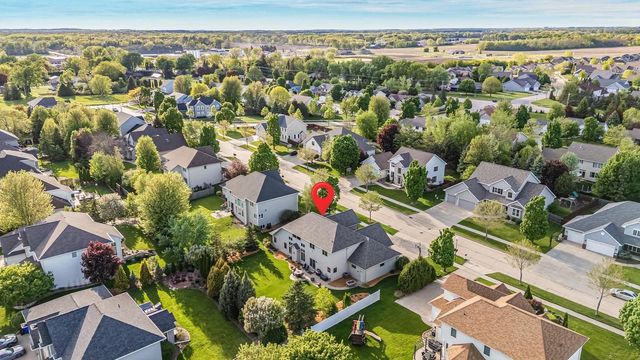 309 E STRATFORD LANE, Appleton, WI 54913