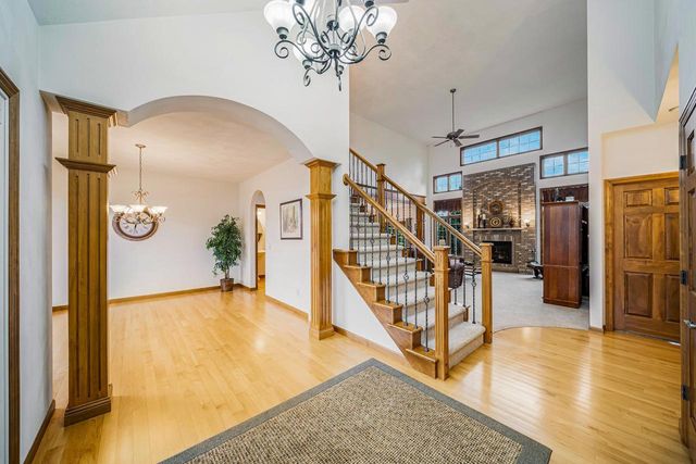 309 E STRATFORD LANE, Appleton, WI 54913