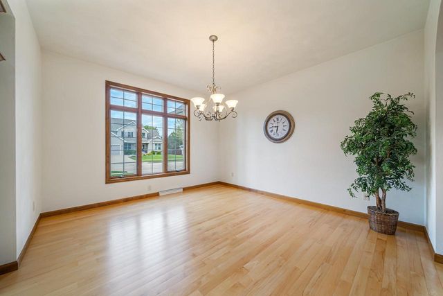 309 E STRATFORD LANE, Appleton, WI 54913