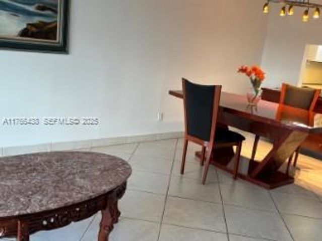 6090 NW 64th Avenue 310, Tamarac, FL 33319