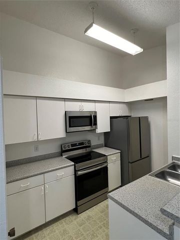 5148 PARK CENTRAL DRIVE 121, Orlando, FL 32839