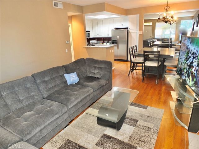 19431 Rue De Valore 19B, Lake Forest, CA 92610