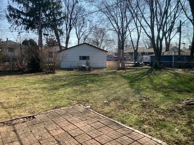 1511 N Poplar Avenue, Round Lake Beach, IL 60073