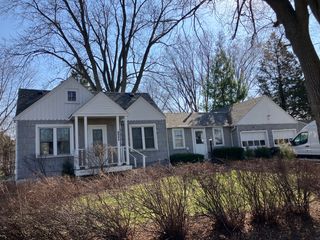 1511 N Poplar Avenue, Round Lake Beach, IL 60073