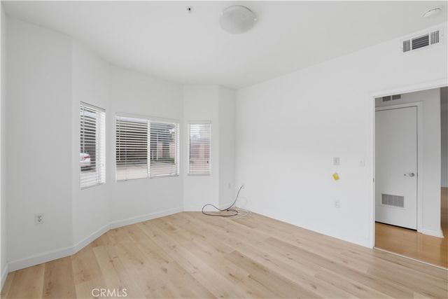 17888 Alburtis Avenue B112, Artesia, CA 90701