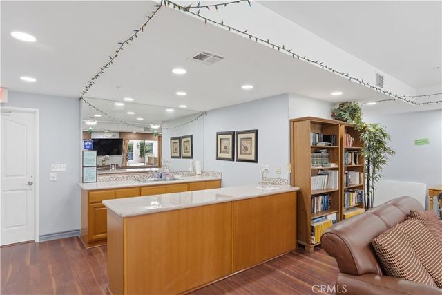 17888 Alburtis Avenue B112, Artesia, CA 90701