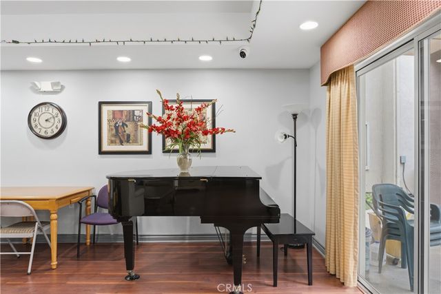 17888 Alburtis Avenue B112, Artesia, CA 90701