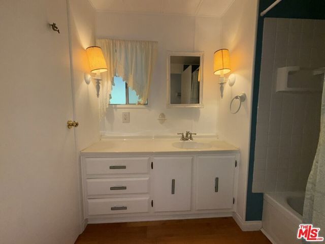 30473 Mulholland Hwy 141, Agoura Hills, CA 91301