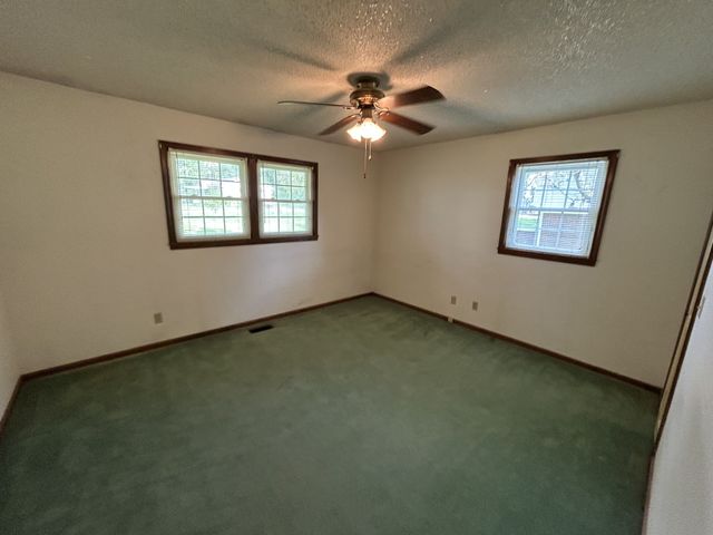 416 S Wilson St, Paris, TN 38242