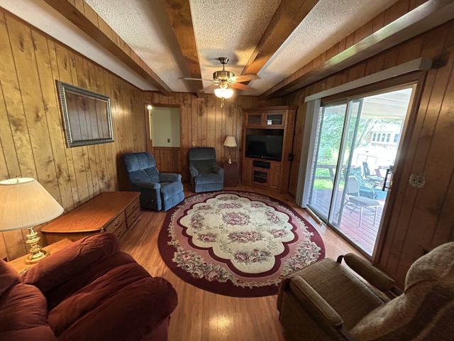 416 S Wilson St, Paris, TN 38242