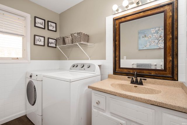 705 N Bittersweet Lane, Muncie, IN 47034