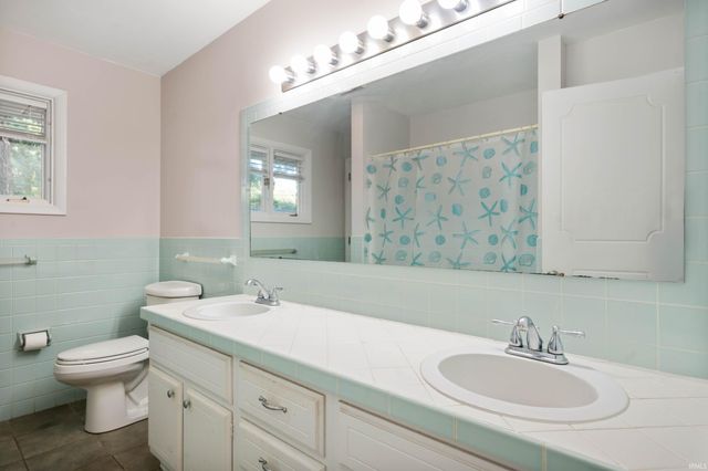 705 N Bittersweet Lane, Muncie, IN 47034