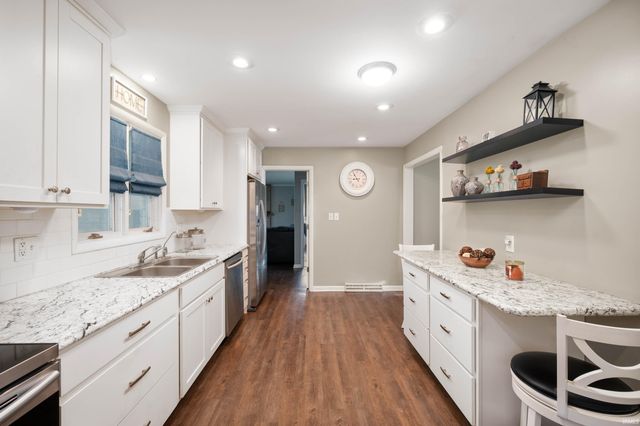 705 N Bittersweet Lane, Muncie, IN 47034