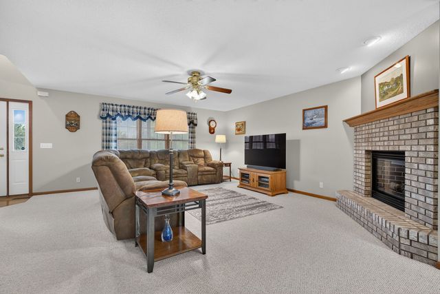 723 O Toole Drive, Minooka, IL 60447