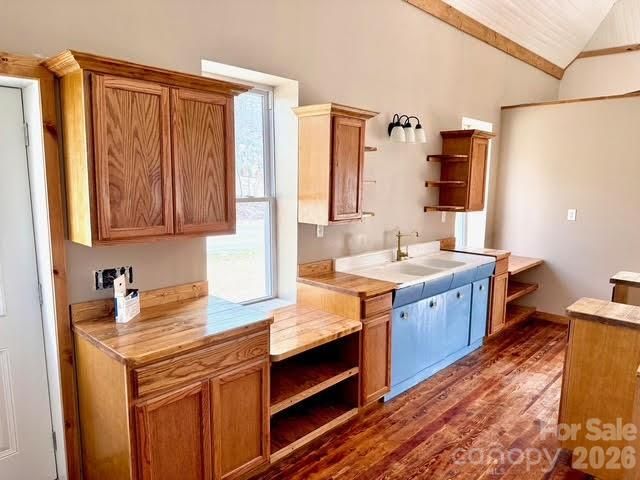 6367 NC 261 Highway, Bakersville, NC 28705