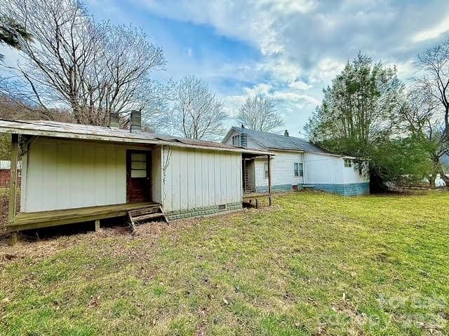 6367 NC 261 Highway, Bakersville, NC 28705